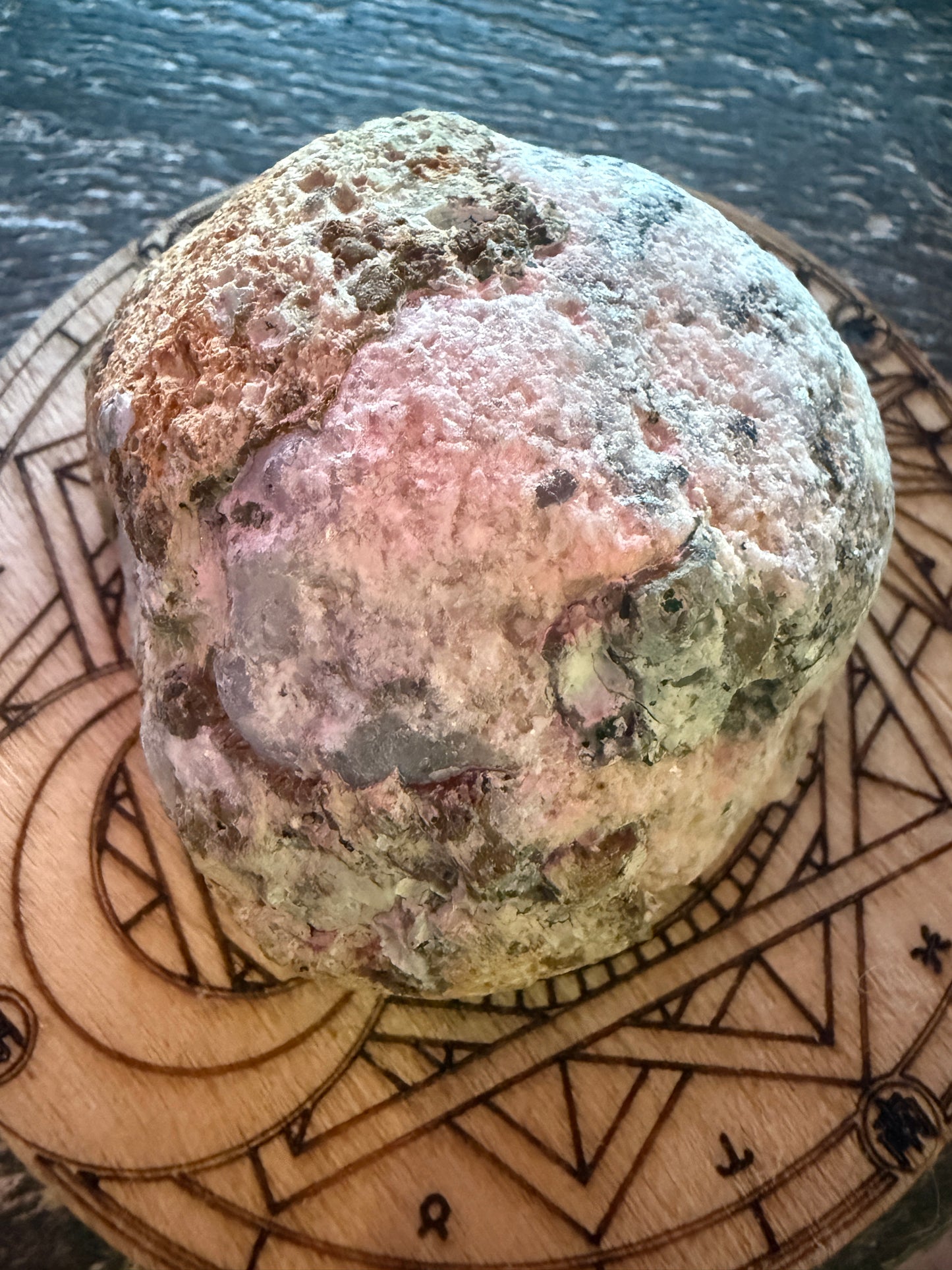 Mexican Lace Agate Geodes